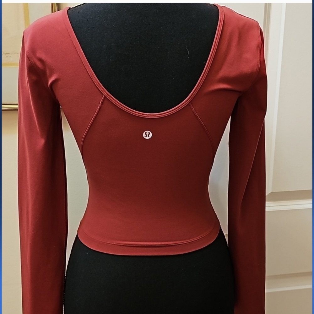 Lululemon cropped long-sleeve